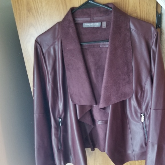 Faux leather Blazer - Picture 2 of 2